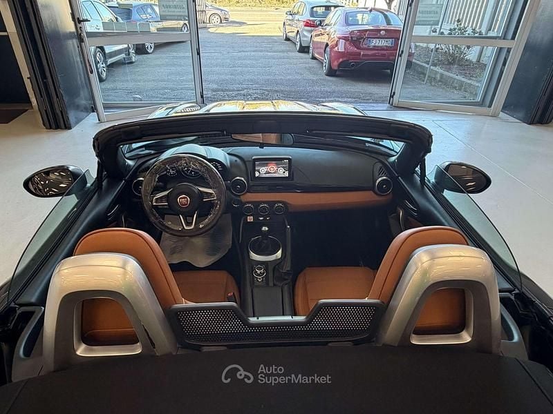 Usata Fiat 124 Spider Lusso 140 CV (102 kW) 2017 Grigio Cabrio