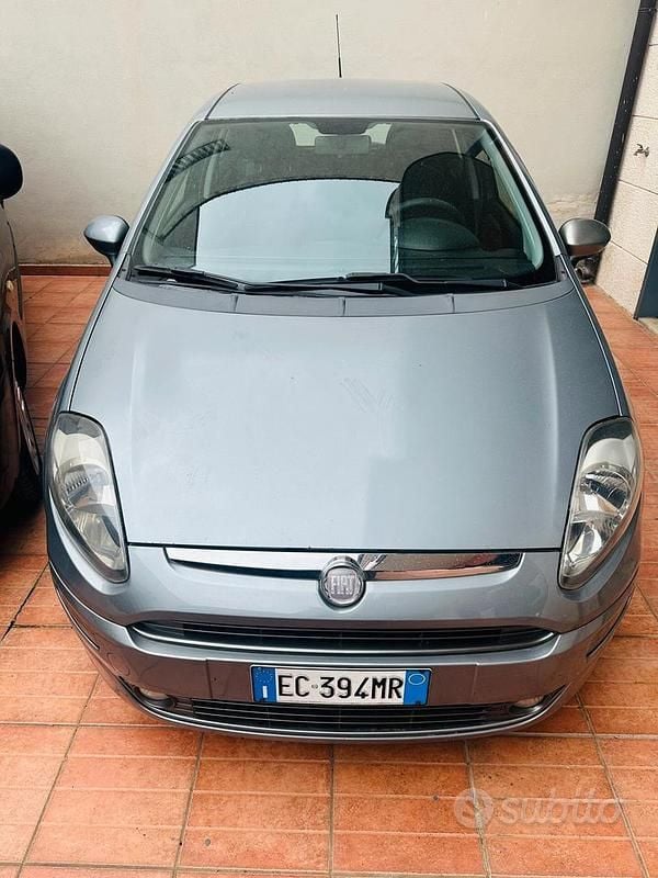 Usata Fiat Punto Evo S 95 CV (69 kW) 2010 Grigio Utilitaria