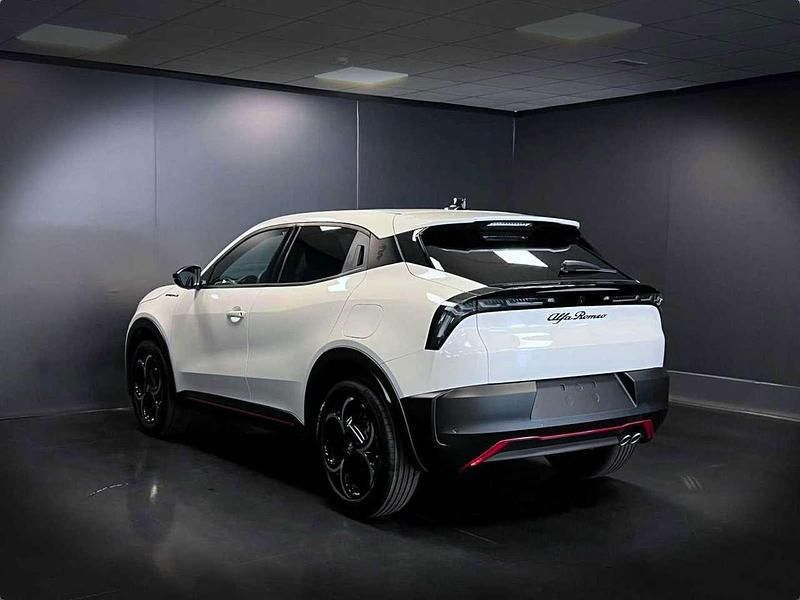 Nuova Alfa Romeo Junior Edizione Speciale 136 CV (100 kW) 2025 Bianco SUV