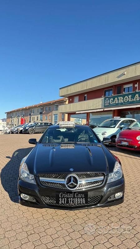 Usata Mercedes SL350 AMG 316 CV (232 kW) 2009 Nero Cabrio