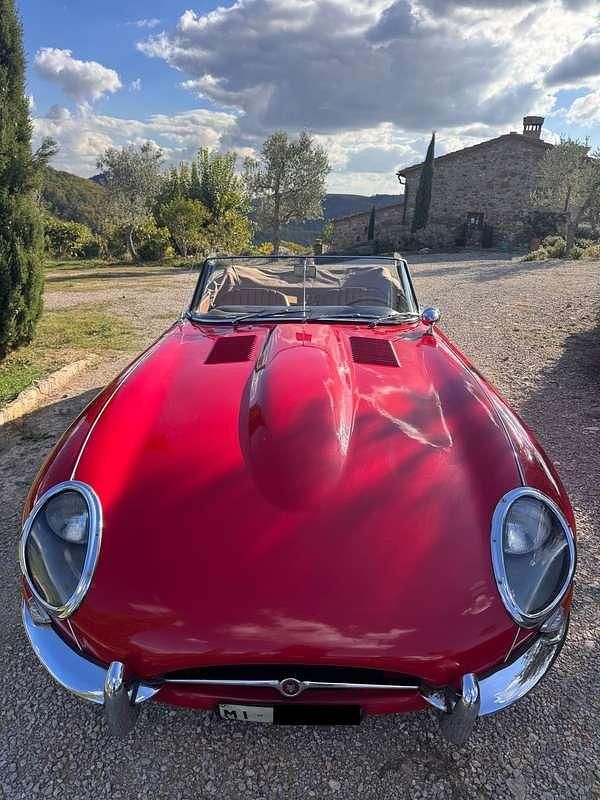Usata Jaguar E-Type S 265 CV (194 kW) 1966 Rosso Cabrio