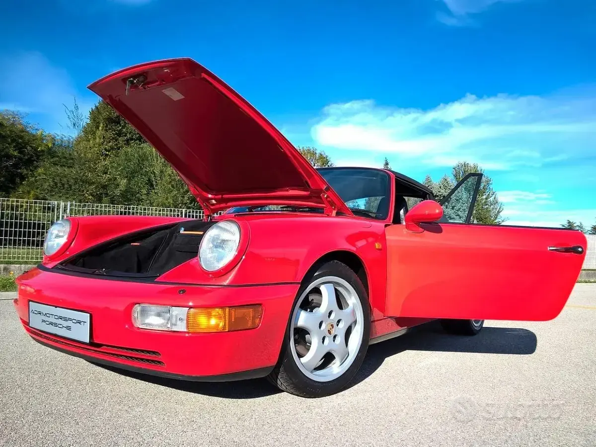 Usata Porsche 911 Carrera Cabriolet 250 CV (183 kW) 1990 Rosso Cabrio