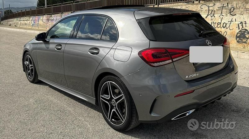Usata Mercedes A200 Premium 150 CV (110 kW) 2021 Grigio Berlina