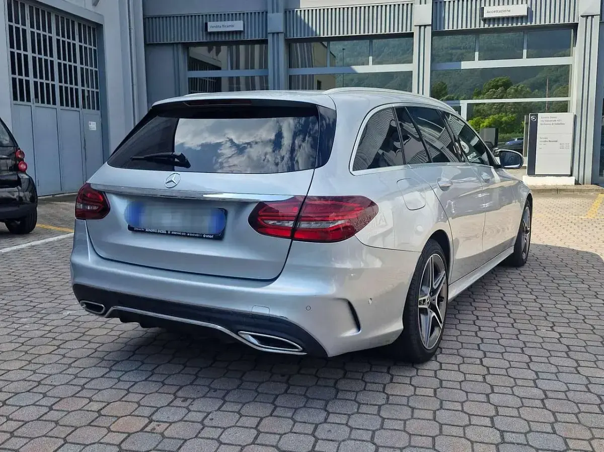 Usata Mercedes C220 Premium 194 CV (142 kW) 2019 Iridium Station wagon