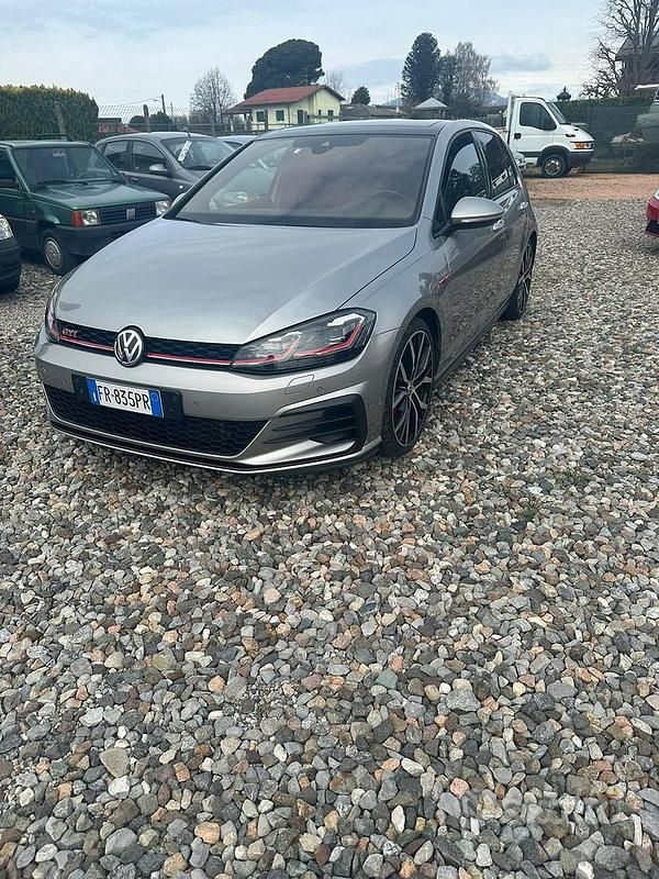 Usata VW Golf VII GTI 245 CV (180 kW) 2018 Grigio Berlina