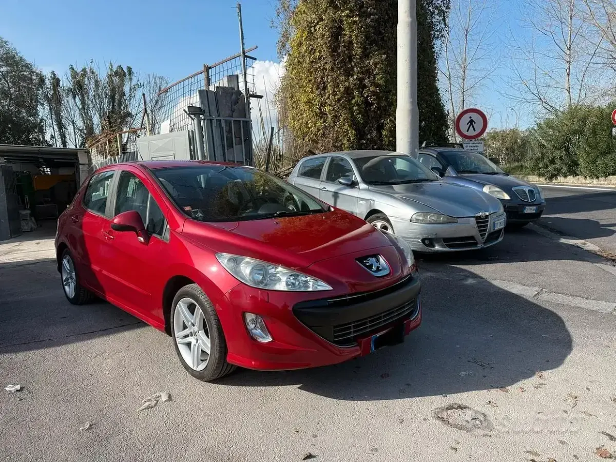 Usata Peugeot 308 112 CV (82 kW) 2011 Rosso Berlina