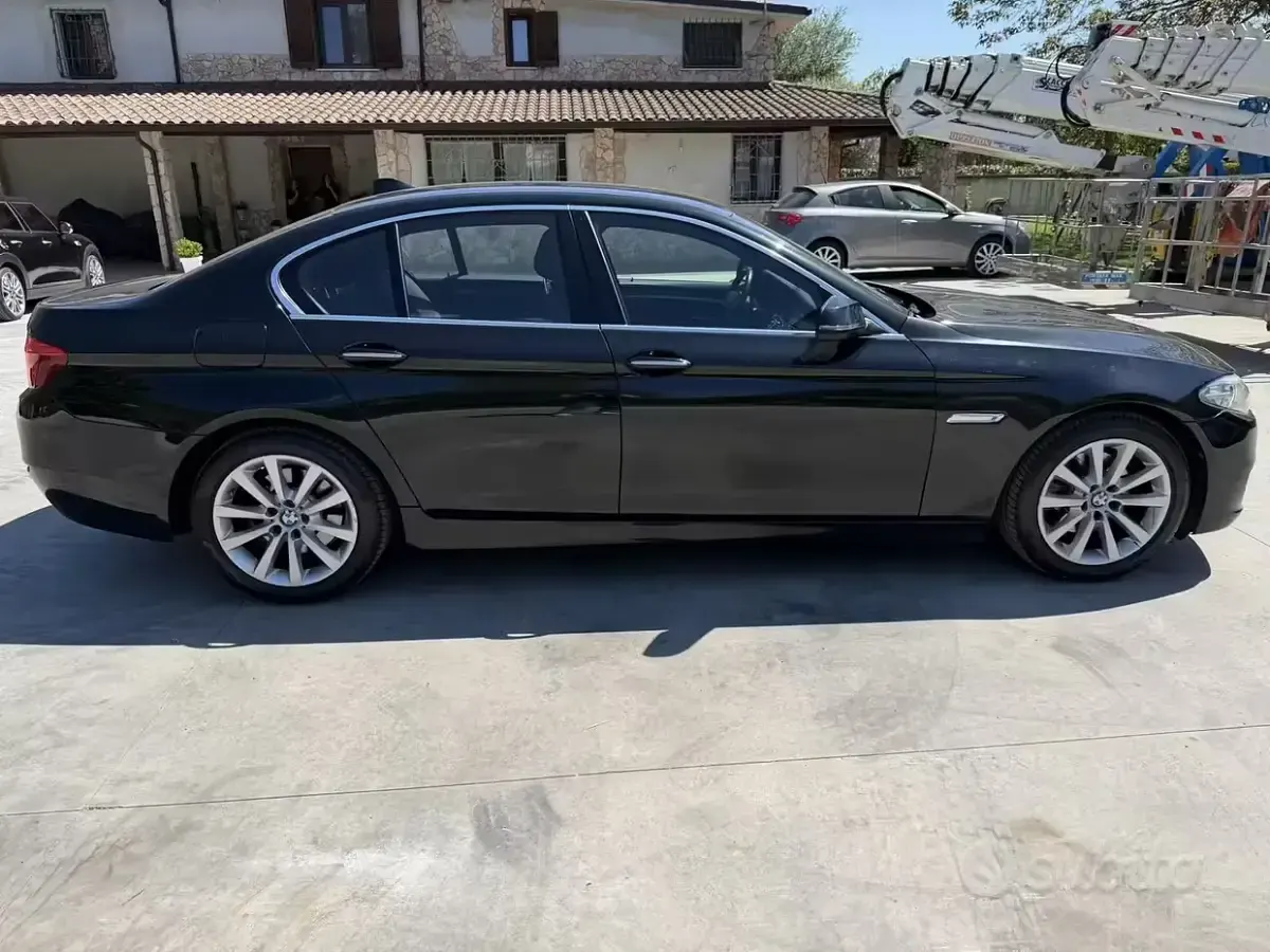 Usata BMW 520 190 CV (139 kW) 2016 Nero Berlina
