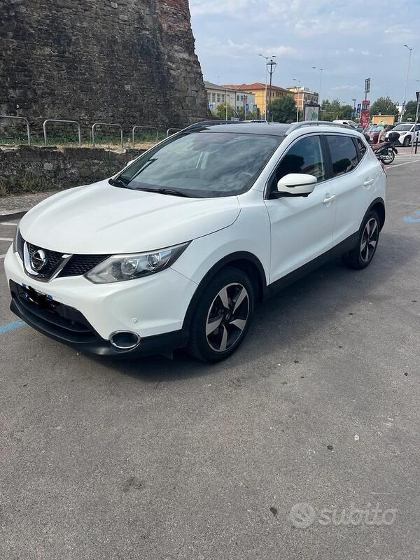 Usata Nissan Qashqai 360º 115 CV (84 kW) 2015 Bianco SUV