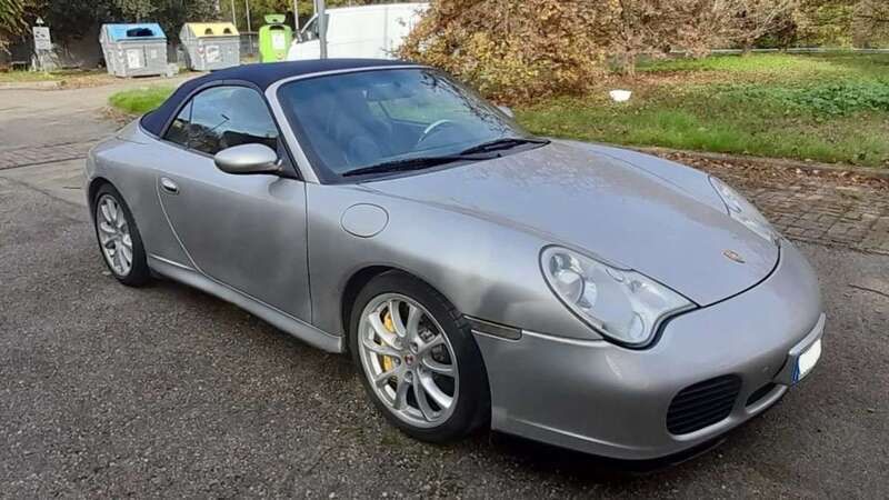 Argento Usata 2004 Porsche 911 Carrera 4S Cabriolet Cabrio | 65.000 € (Buon prezzo) - Immagine 1/4
