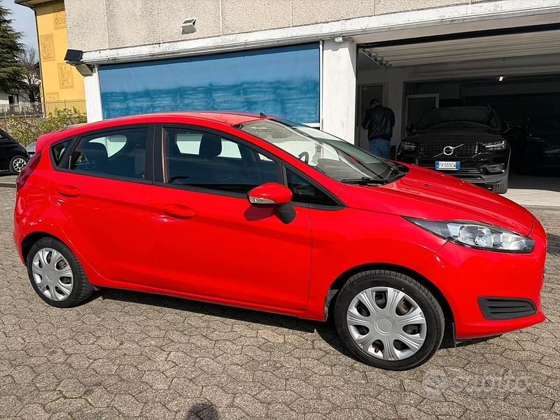 Usata Ford Fiesta Business Edition 80 CV (58 kW) 2016 Rosso Berlina