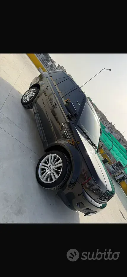 Usata Land Rover Range Rover 208 CV (152 kW) 2010 Nero SUV
