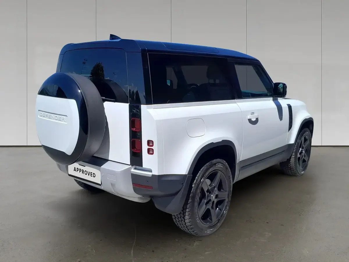 Usata Land Rover Defender SE 200 CV (147 kW) 2023 Fuji white SUV