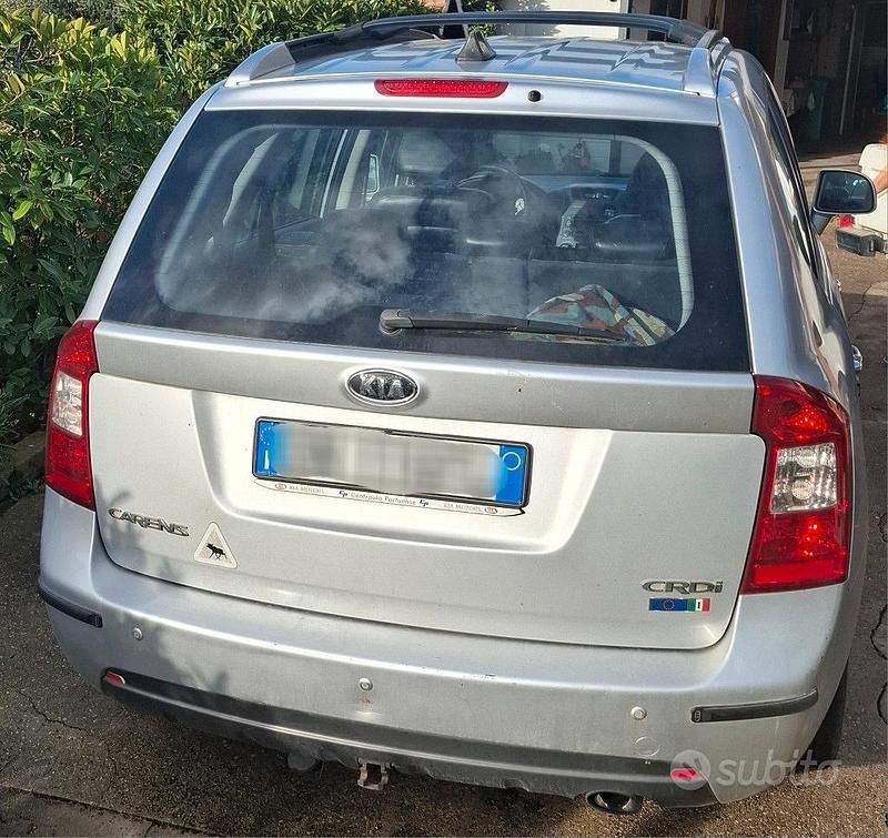 Usata Kia Carens 150 CV (110 kW) 2008 Grigio Monovolume