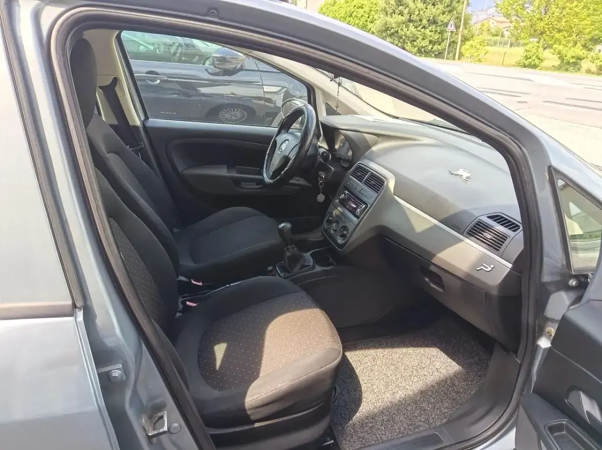 Usata Fiat Grande Punto 75 CV (55 kW) 2008 Blu Utilitaria