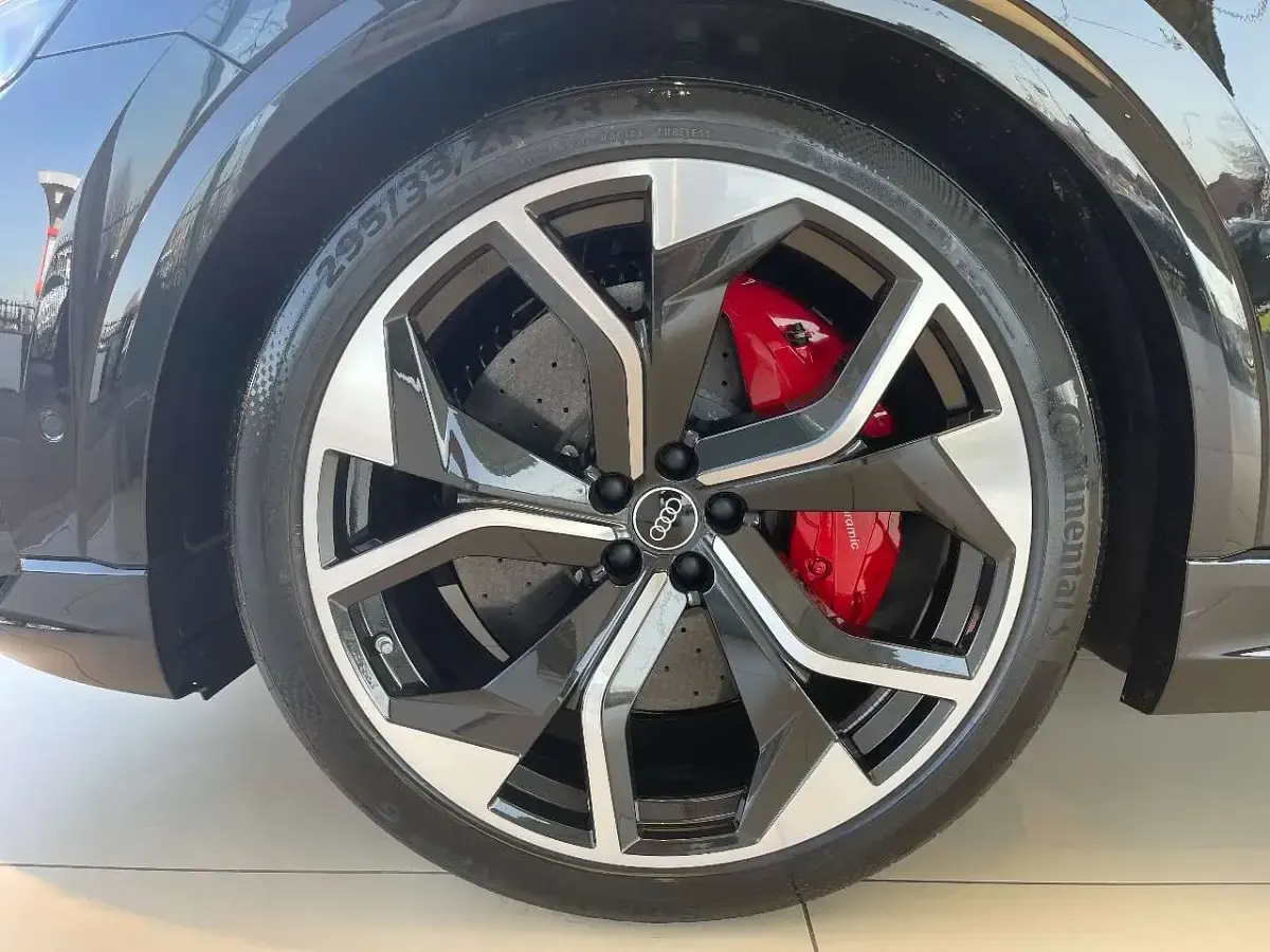 Usata Audi Q8 Ambiente 600 CV (441 kW) 2021 Nero orca SUV