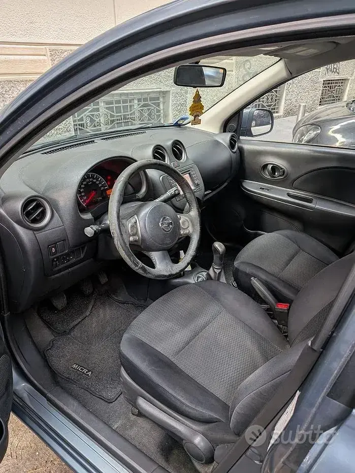 Usata Nissan Micra 80 CV (58 kW) 2011 Grigio Utilitaria