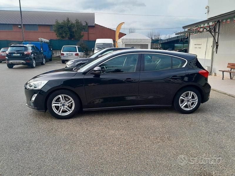 Usata Ford Focus ST-Line 120 CV (88 kW) 2019 Nero Berlina