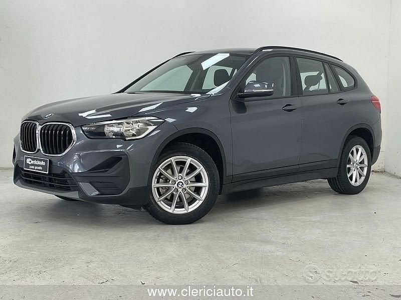 Grigio Usata 2020 BMW X1 Advantage SUV | 21.900 € (Buon prezzo) - Immagine 1/4