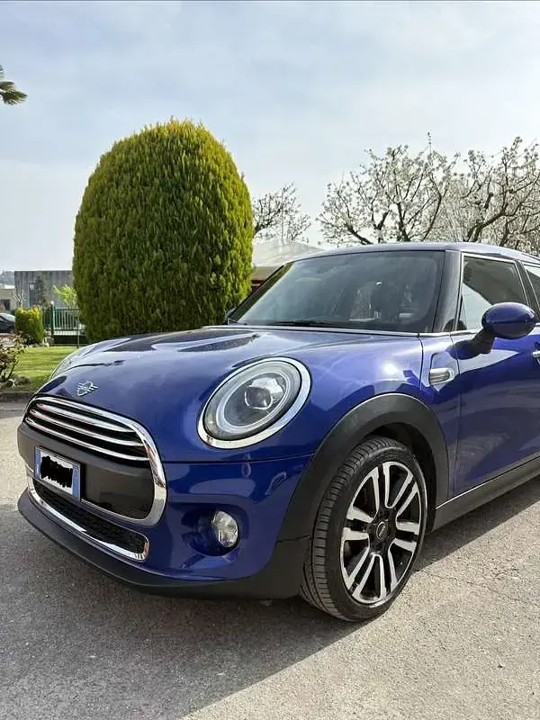 Usata Mini One D 95 CV (69 kW) 2018 Blu/azzurro Utilitaria