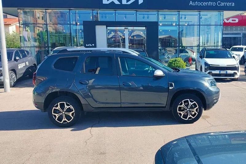 Usata Dacia Duster Prestige 116 CV (85 kW) 2019 Grigio SUV
