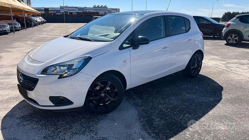Usata Opel Corsa 90 CV (66 kW) 2016 Bianco Utilitaria