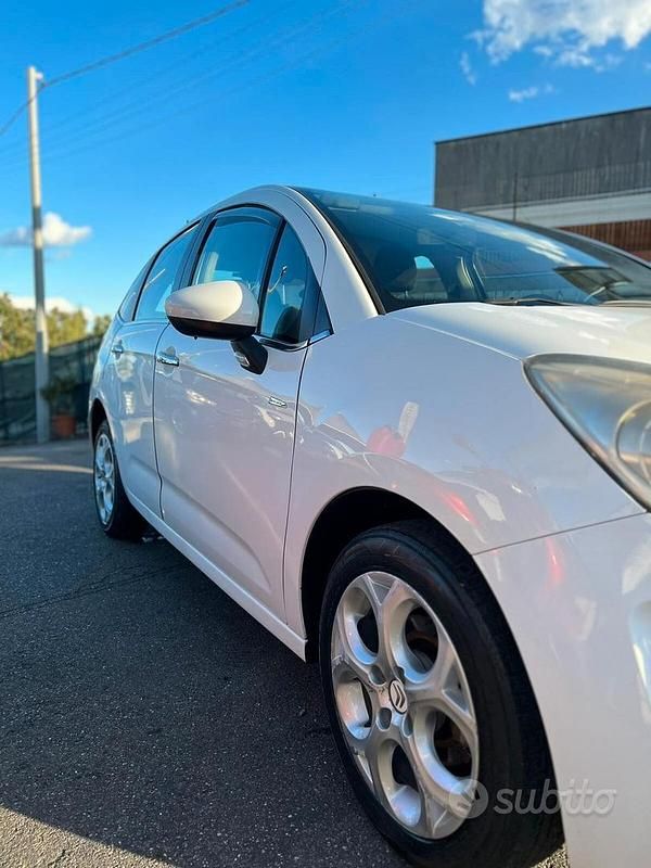 Usata Citroën C3 Exclusive 68 CV (50 kW) 2012 Bianco Utilitaria