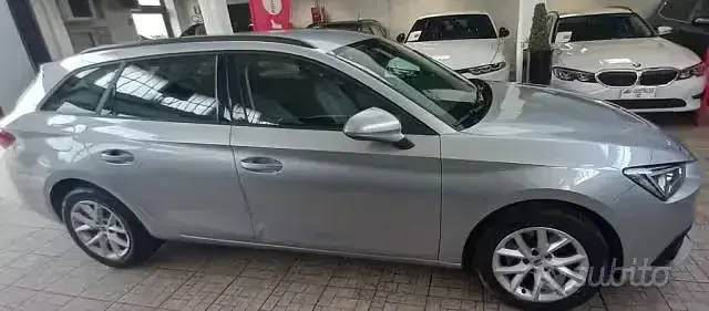 Usata Seat Leon Business 150 CV (110 kW) 2023 Grigio Station wagon
