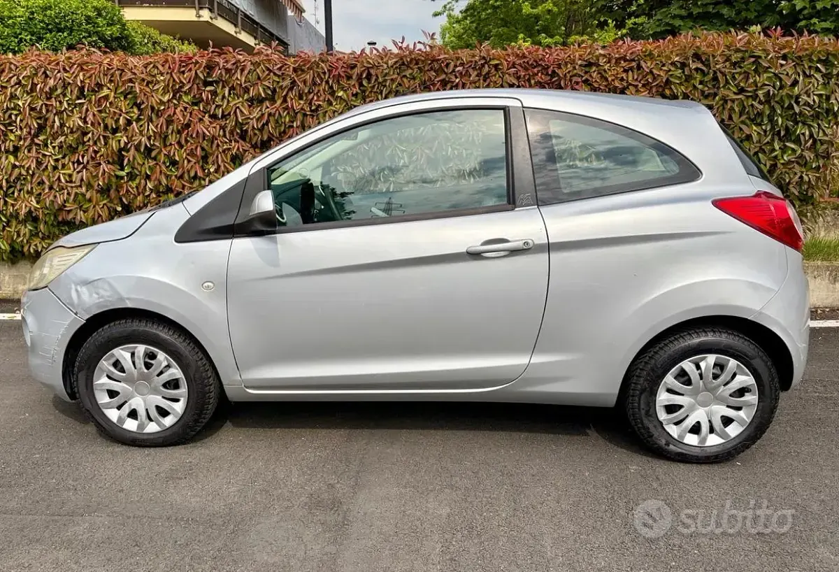 Usata Ford Ka 69 CV (50 kW) 2010 Grigio Utilitaria