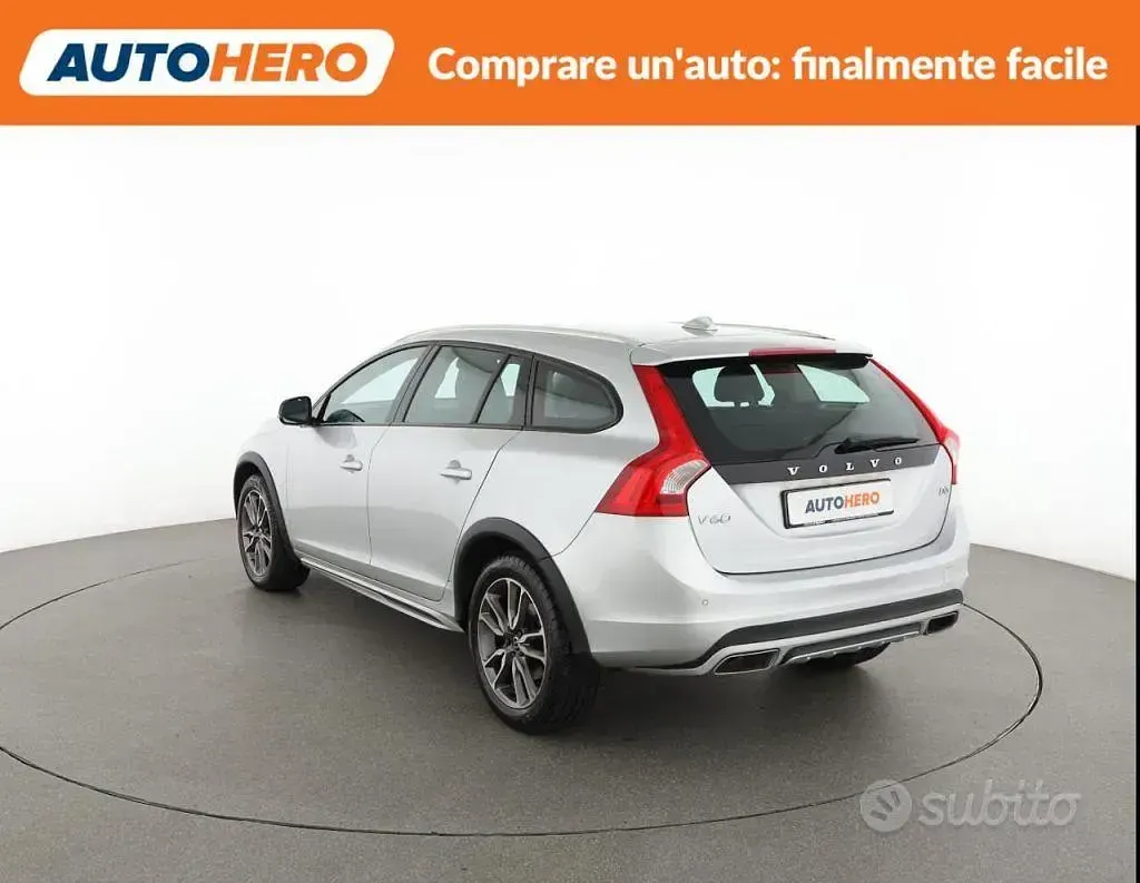 Usata Volvo V60 CC 150 CV (110 kW) 2018 Grigio Station wagon