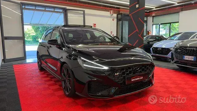 Usata Hyundai i30 280 CV (205 kW) 2024 Nero Berlina