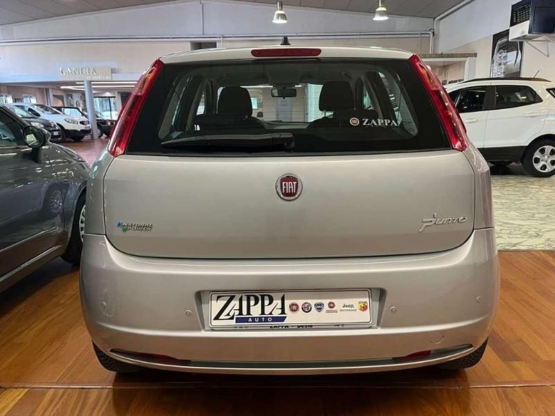 Usata Fiat Grande Punto Dynamic 77 CV (56 kW) 2009 Grigio Utilitaria