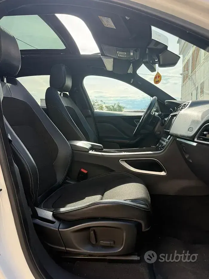 Usata Jaguar F-Pace R-Sport 180 CV (132 kW) 2016 Bianco SUV