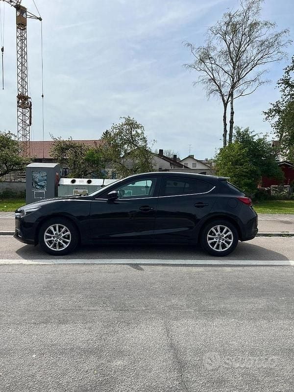 Usata Mazda 3 Evolve 105 CV (77 kW) 2017 Nero Berlina
