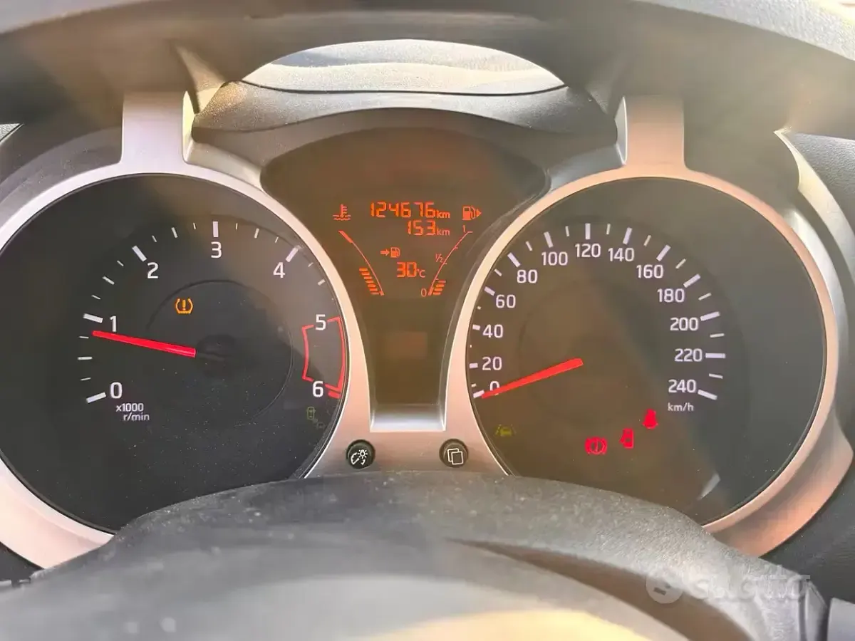 Usata Nissan Juke 110 CV (80 kW) 2014 Rosso SUV