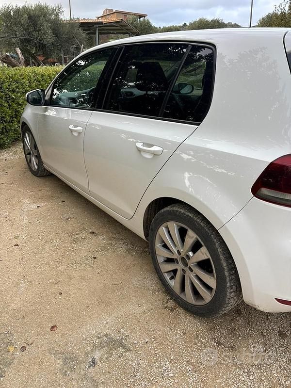 Usata VW Golf VII 2012 Bianco Utilitaria