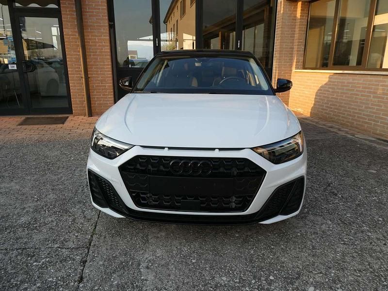 Usata Audi A1 S-Line 116 CV (85 kW) 2025 Bianco ghiaccio SUV