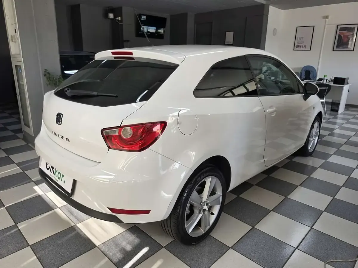 Usata Seat Ibiza Style 90 CV (66 kW) 2012 Bianco Berlina