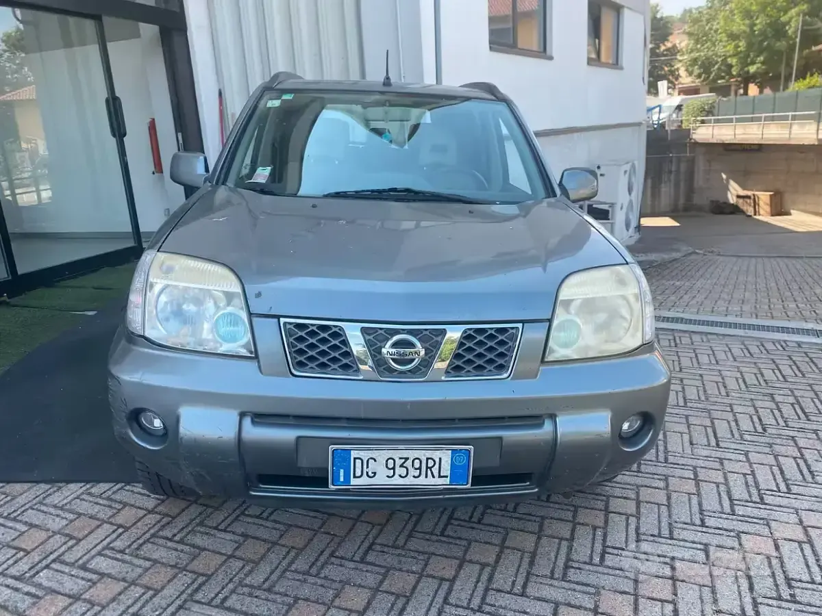 Usata Nissan X-Trail 136 CV (100 kW) 2007 Beige SUV