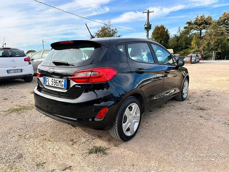 Usata Ford Fiesta Titanium 85 CV (62 kW) 2017 Nero Berlina