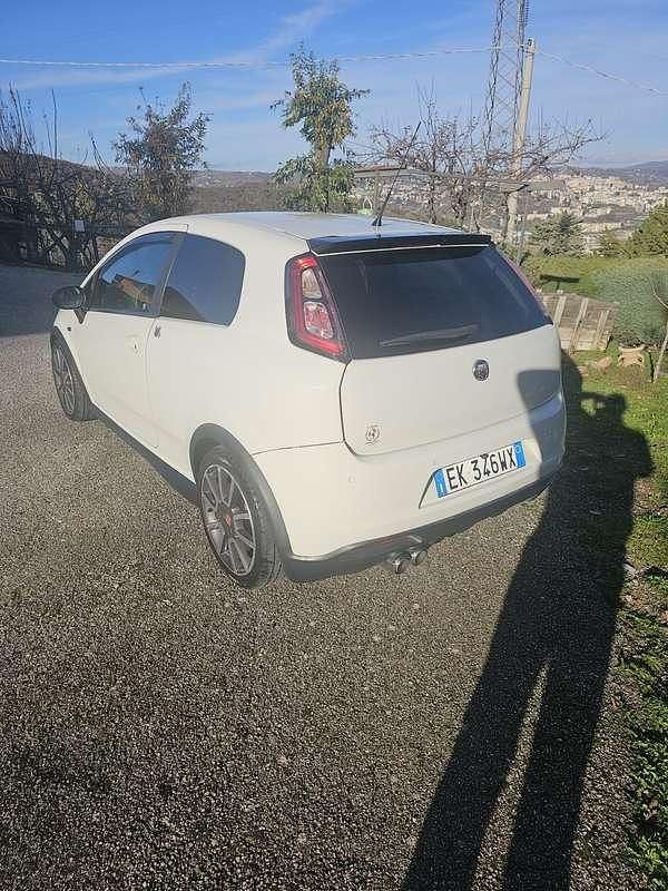 Usata Abarth Grande Punto 155 CV (114 kW) 2010 Utilitaria