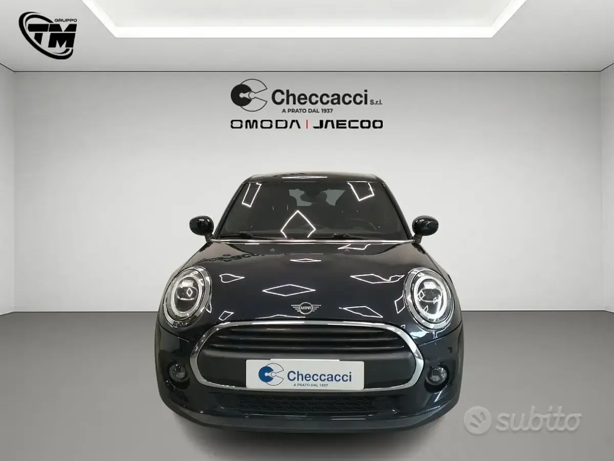 Usata Mini ONE 102 CV (75 kW) 2020 Nero Utilitaria