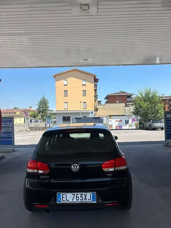 Usata VW Golf VII Sportline 105 CV (77 kW) 2012 Berlina