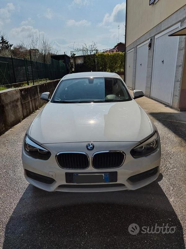 Usata BMW 116 Advantage 116 CV (85 kW) 2017 Bianco Utilitaria