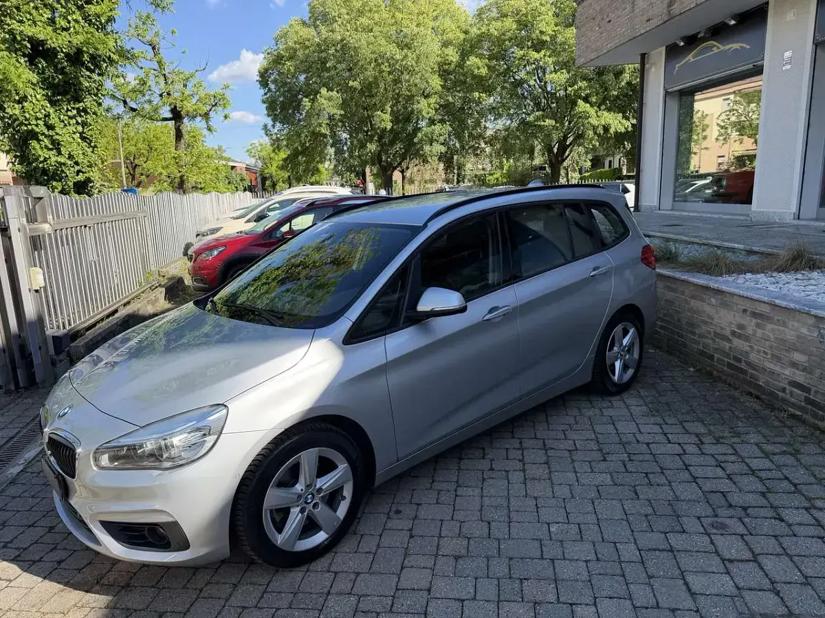 Usata BMW 218 Gran Tourer Advantage 136 CV (100 kW) 2017 Argento Monovolume