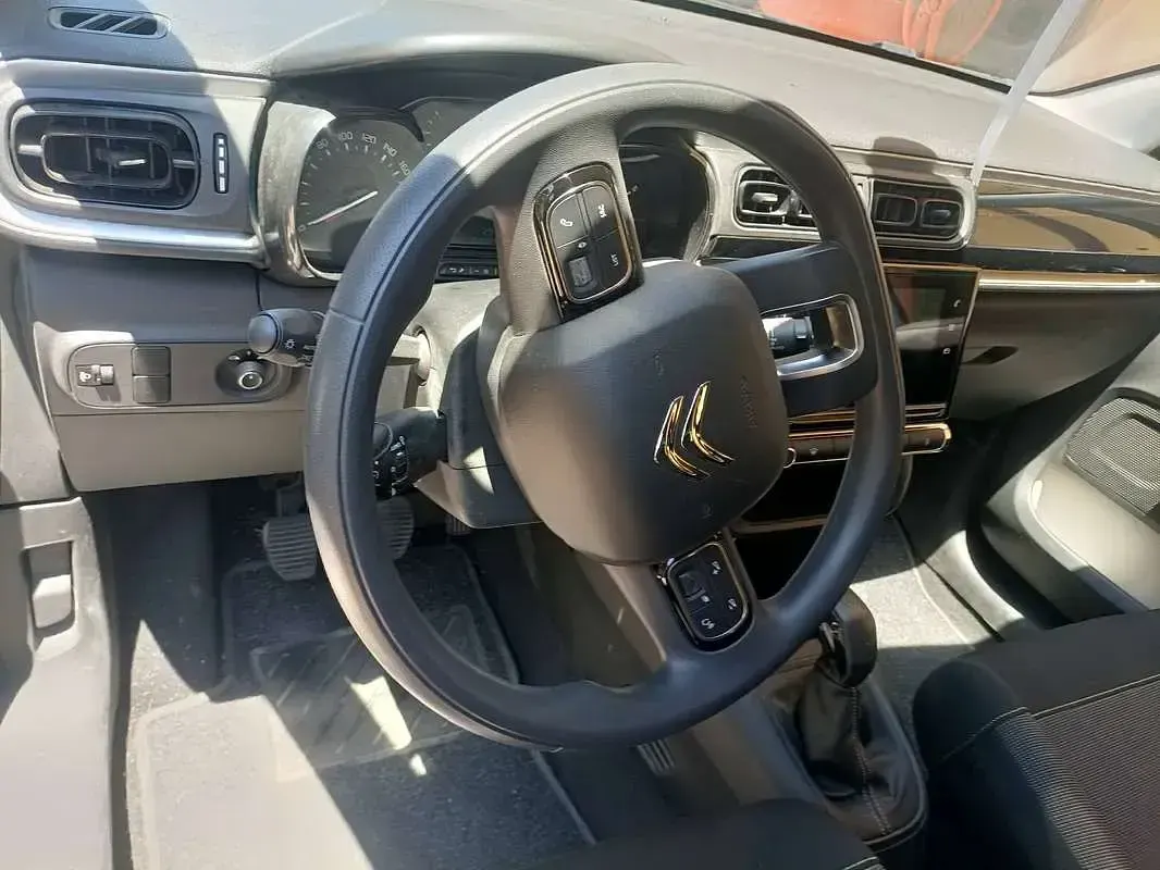 Usata Citroën C3 PureTech 83 CV (61 kW) 2024 Beige Berlina