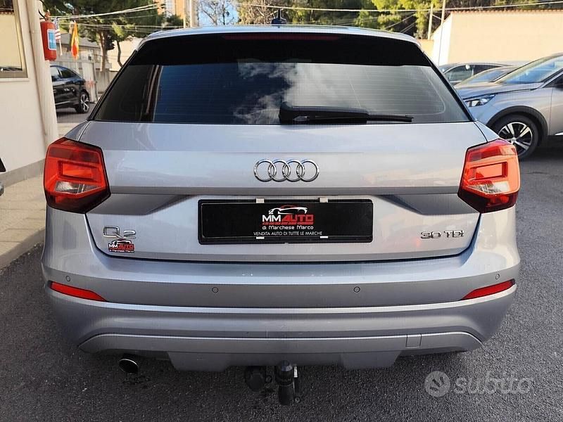 Usata Audi Q2 116 CV (85 kW) 2020 Argento SUV