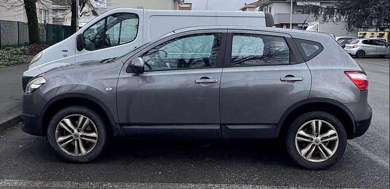 Usata Nissan Qashqai Tekna 110 CV (80 kW) 2011 Grigio SUV