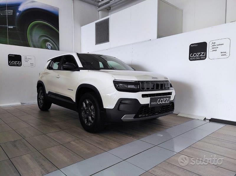 Nuova Jeep Avenger Longitude 110 CV (80 kW) 2025 Bianco SUV