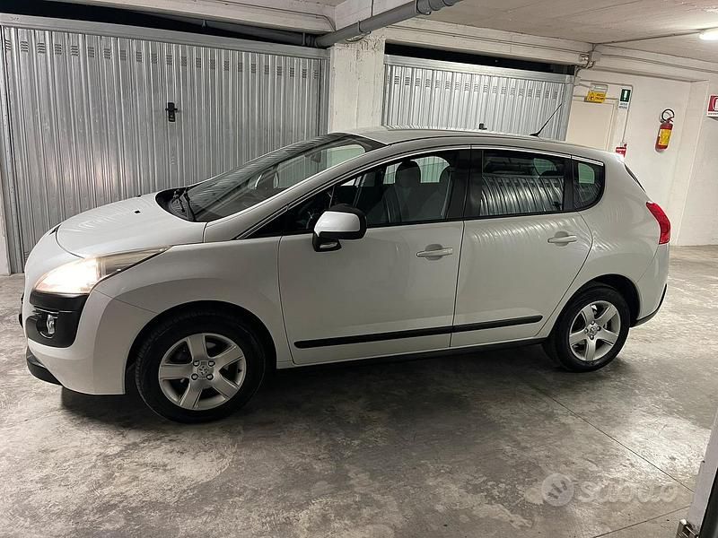 Usata Peugeot 3008 115 CV (84 kW) 2012 Bianco Station wagon