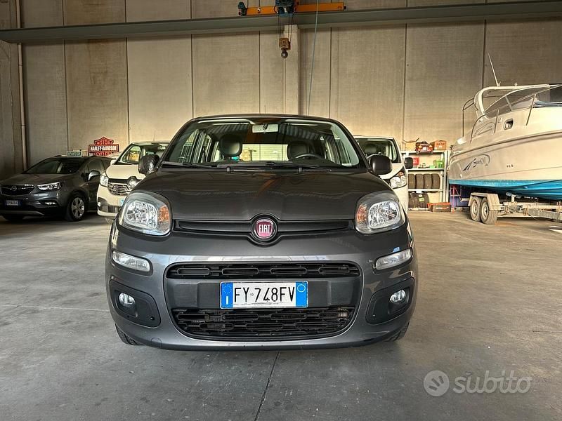 Usata Fiat Panda Lounge 69 CV (50 kW) 2019 Grigio Utilitaria